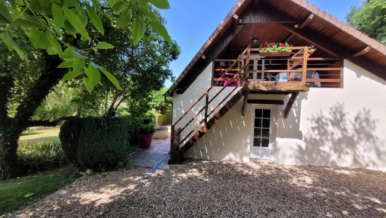 Conches-en-Ouche Les Riflets Bed & Breakfast エクステリア 写真